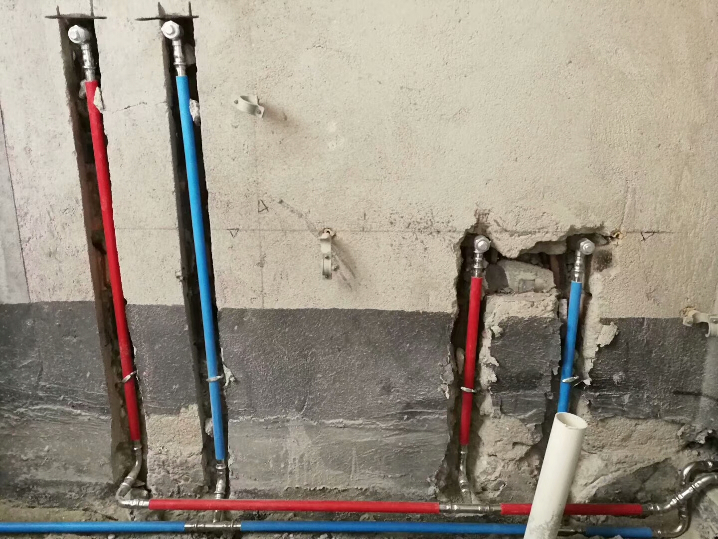 为什么说食品级不锈钢水管取代旧型管道是发展趋势?