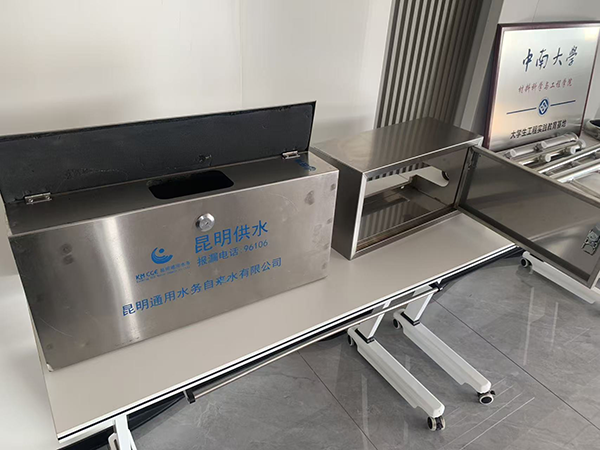 不锈钢水箱厚度国家标准是多少？不锈钢水箱解析及选购指南