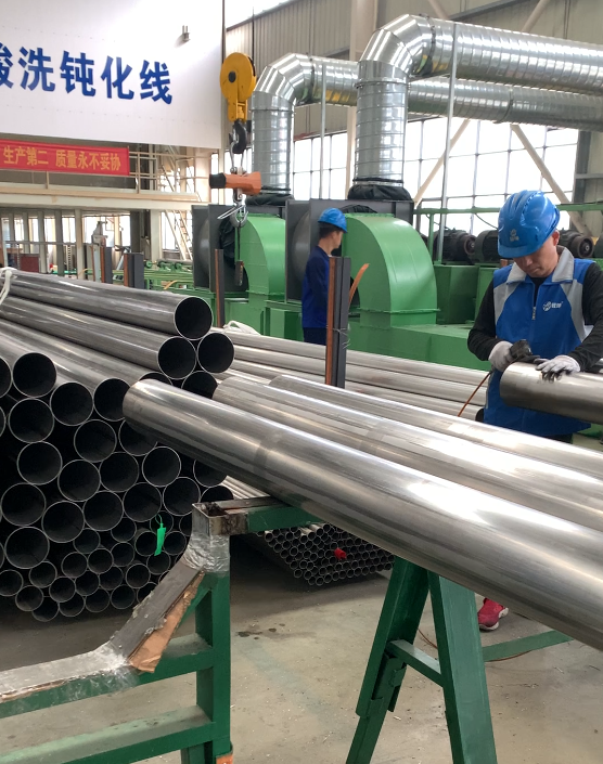 卡压式连接的不锈钢水管的安装步骤中，预处理步骤有哪些？